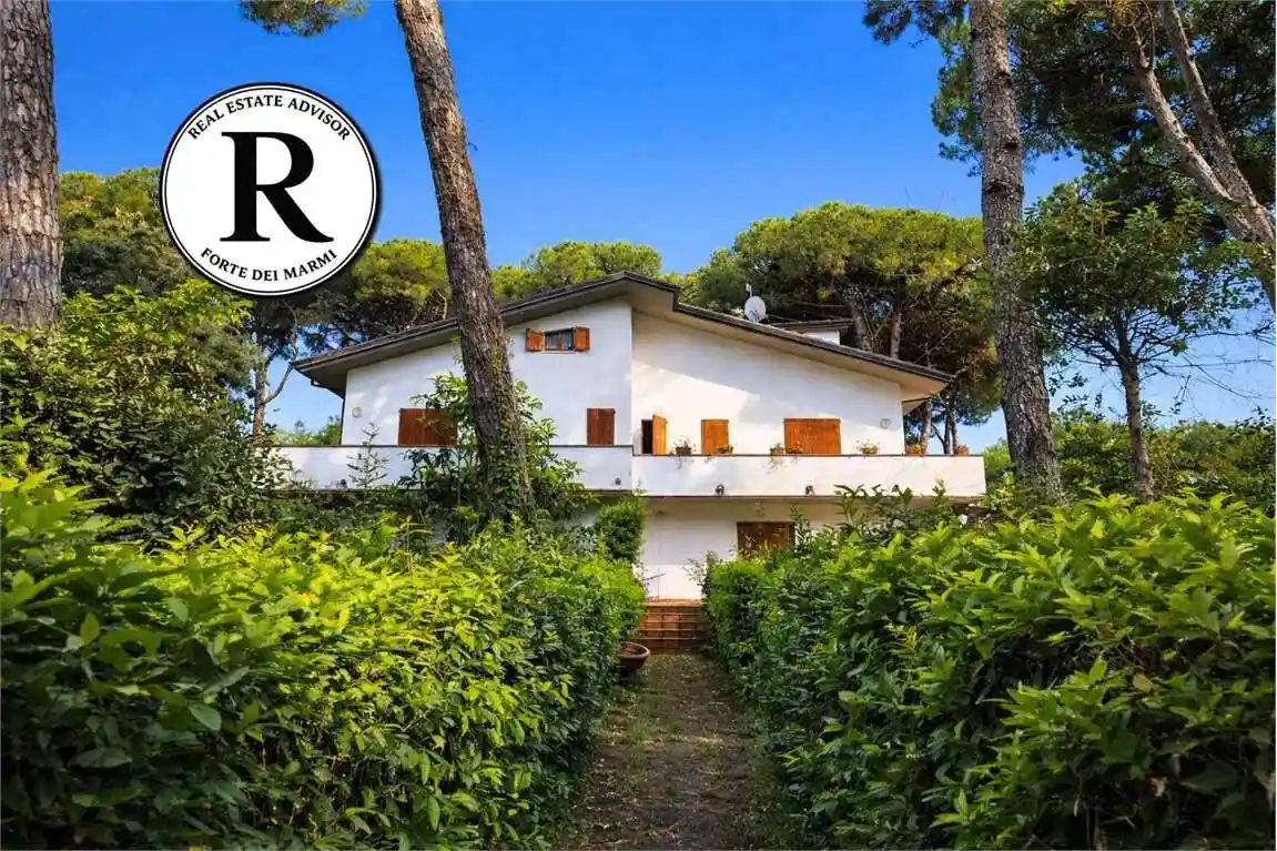 Villa in vendita a Forte dei Marmi