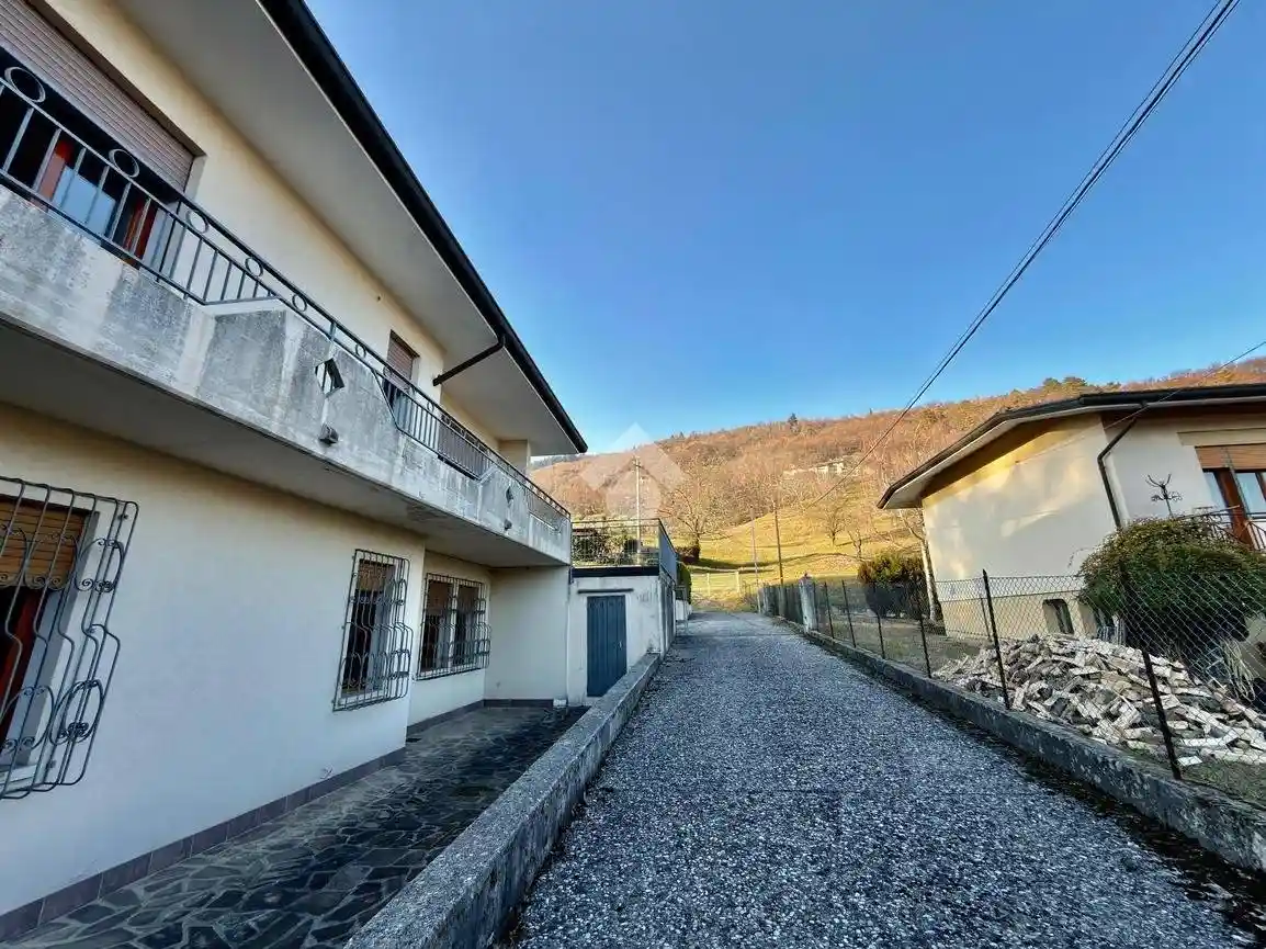 Villa in vendita a Cavaso del Tomba