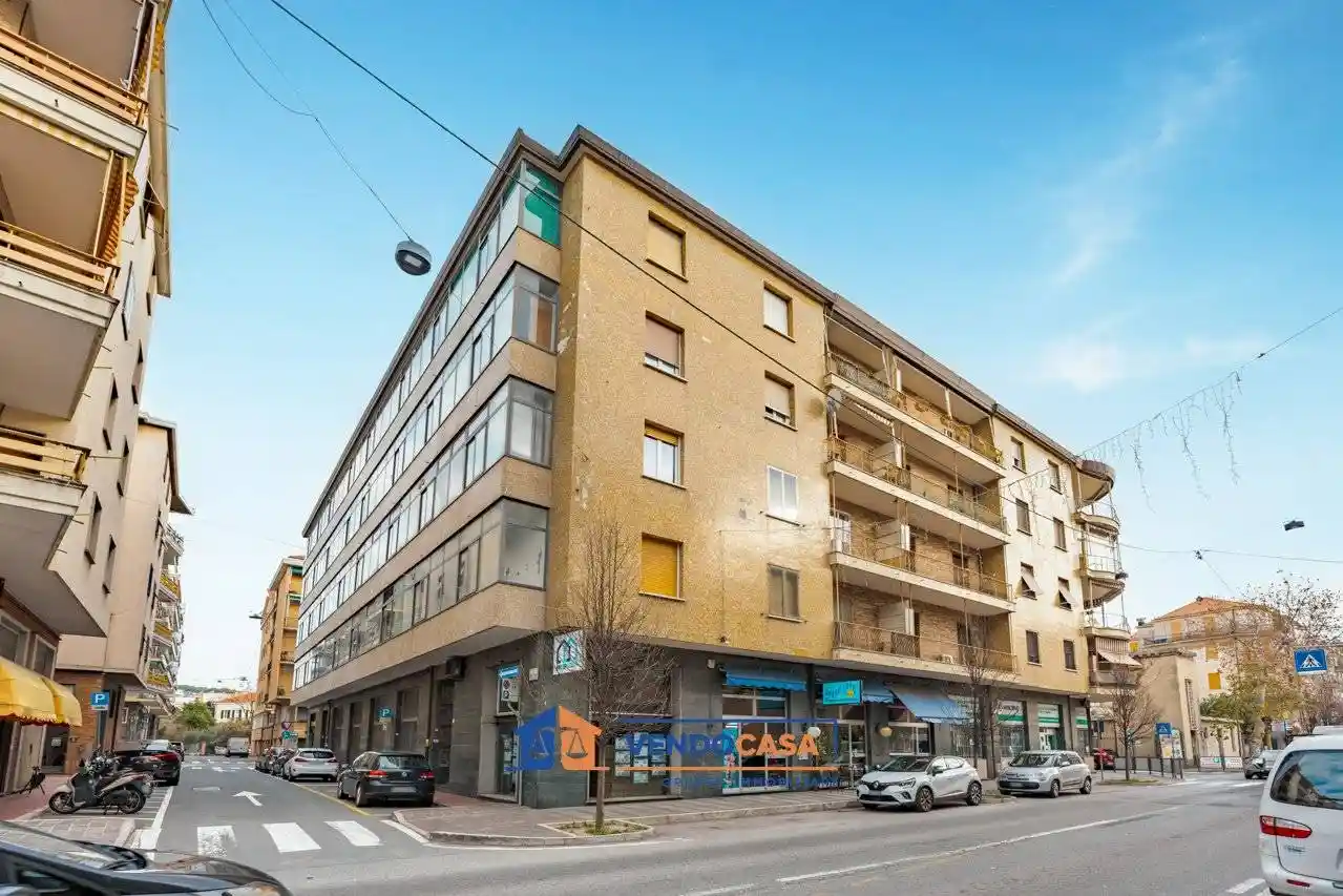 Appartamento in vendita a Albisola Superiore