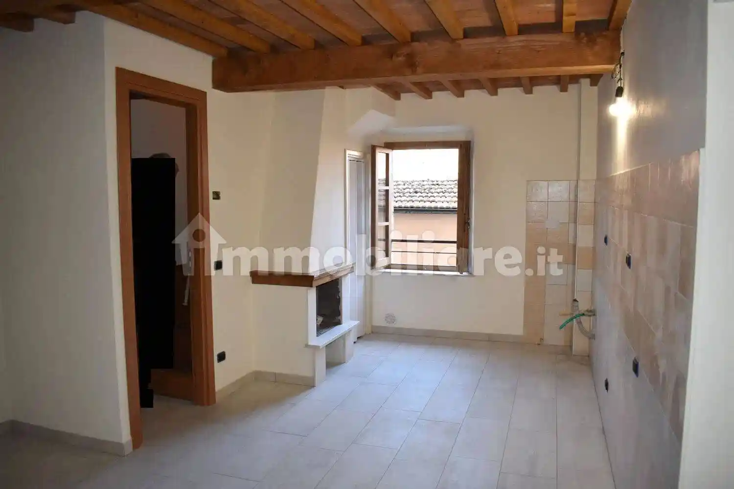 Appartamento in vendita a Montaione