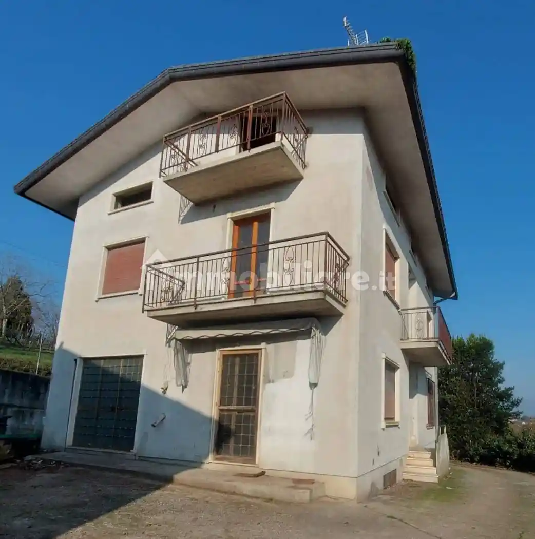 Rustico - Casale in vendita a Isola Vicentina