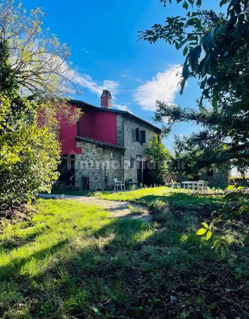 Villa in vendita a Uzzano