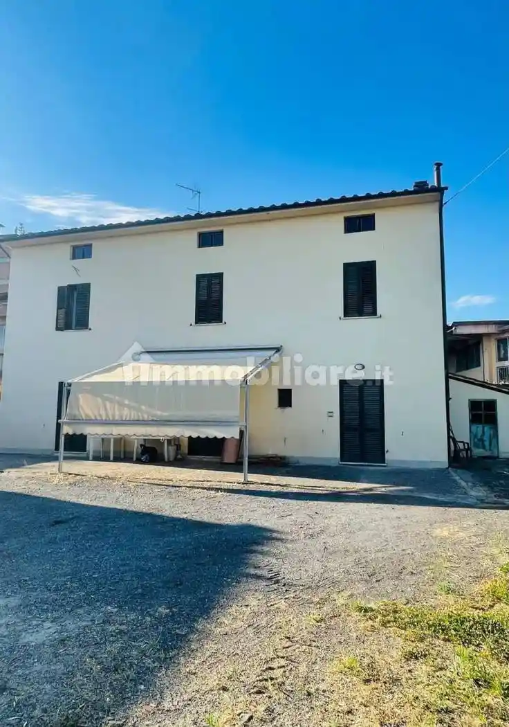 Villa in vendita a Pescia