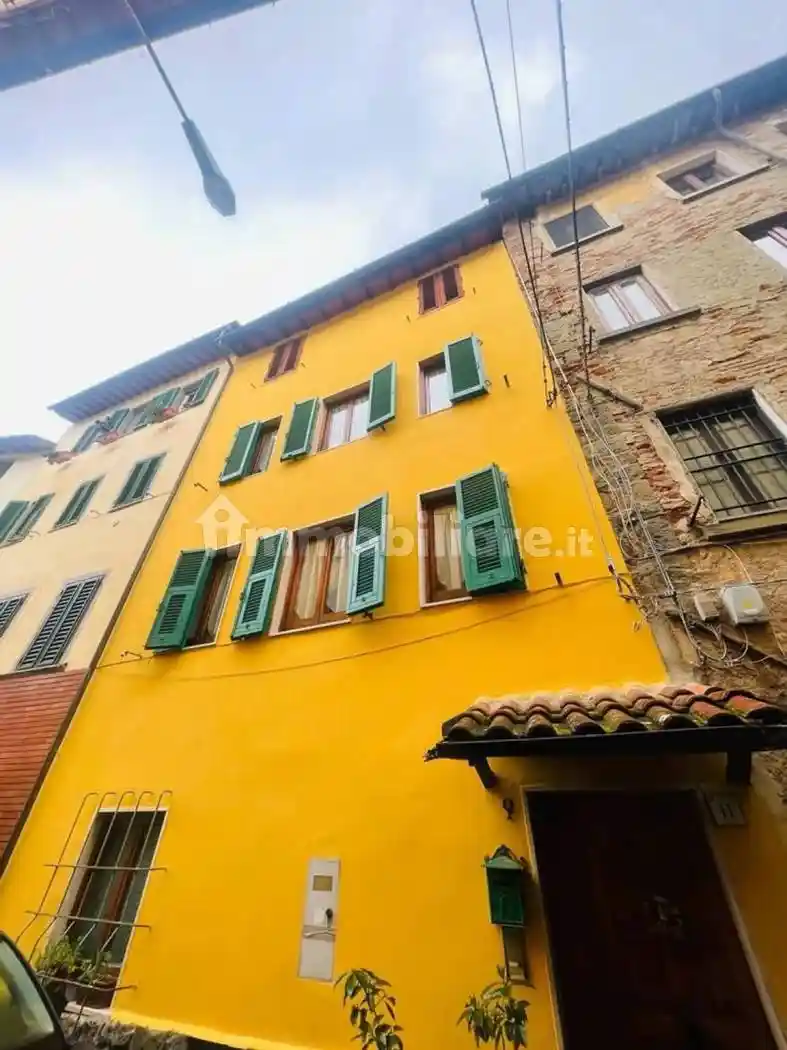 Villa in vendita a Pescia