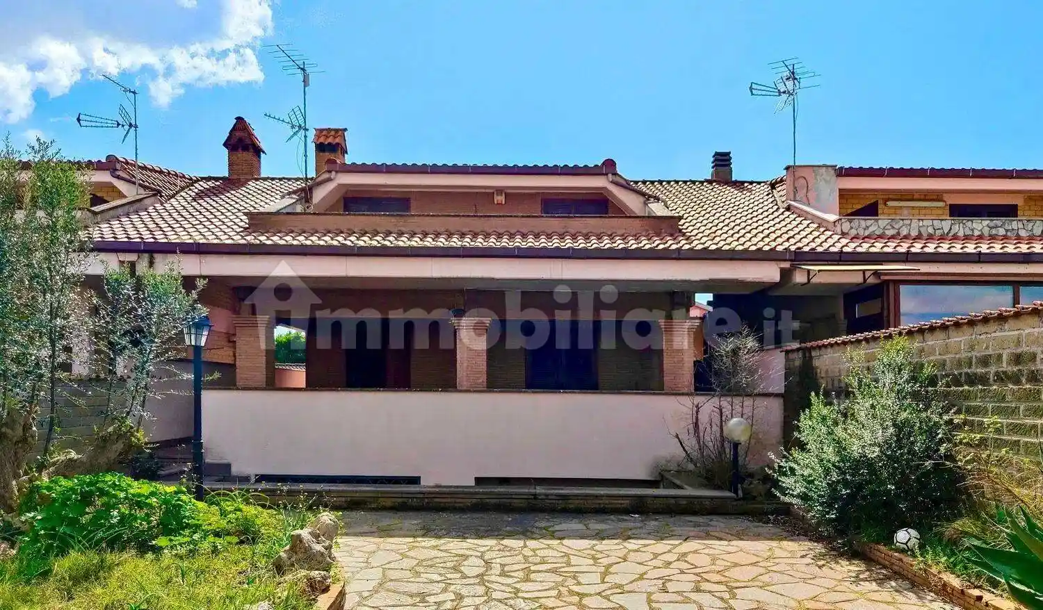 Villa in vendita a Ardea