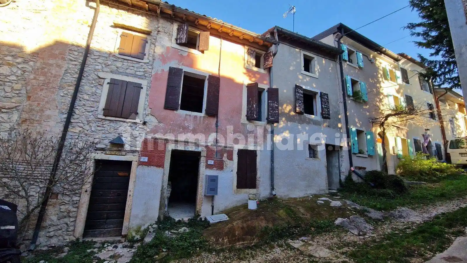 Rustico - Casale in vendita a Mezzane di Sotto