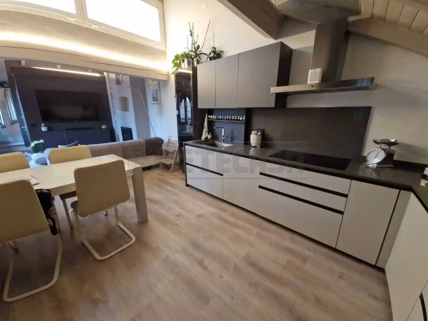 Appartamento in vendita a Cremona