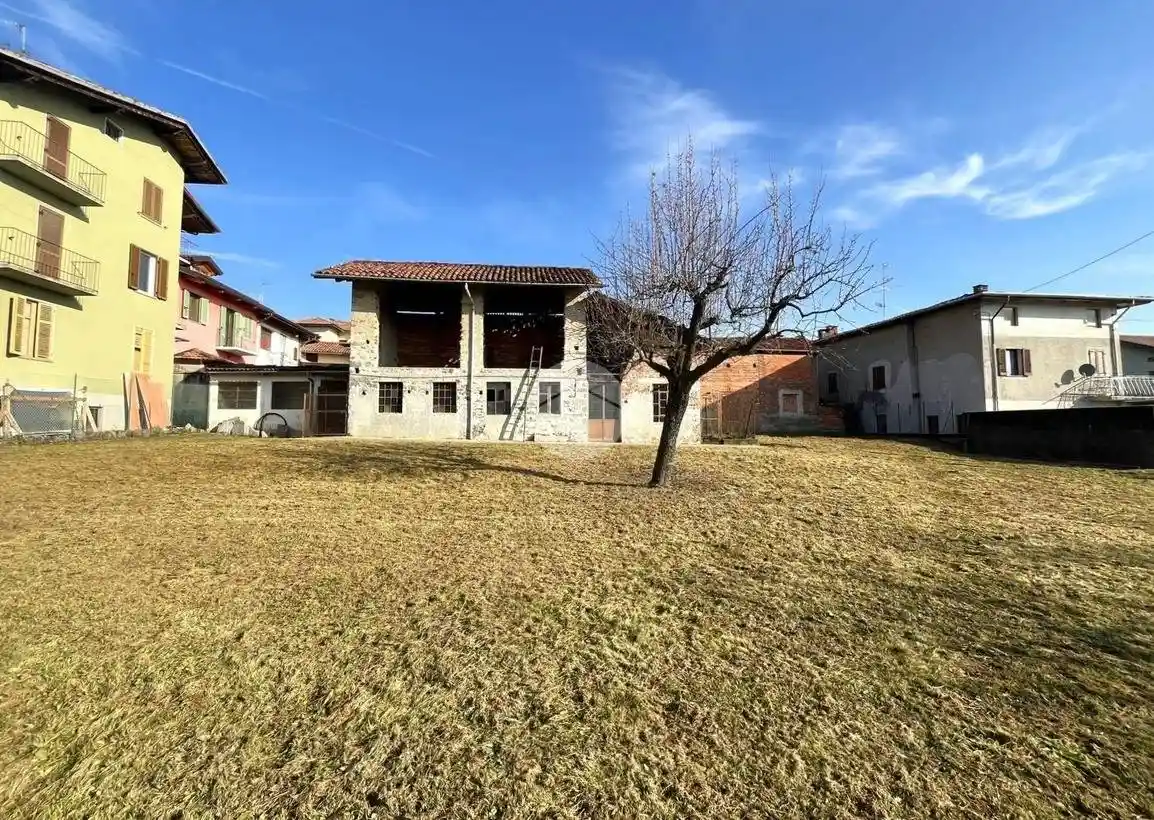 Rustico - Casale in vendita a Pralungo
