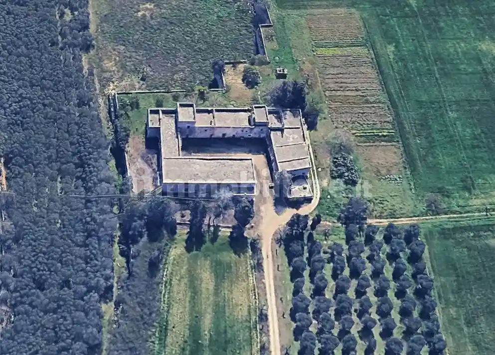 Palazzo - Edificio in vendita a Monteroni di Lecce