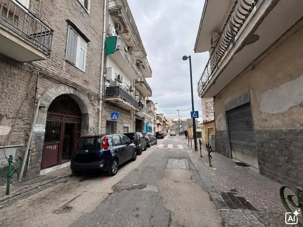 Appartamento in vendita a Napoli