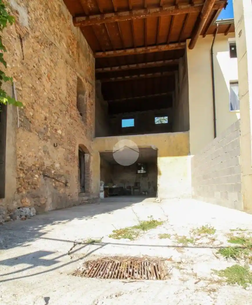 Rustico - Casale in vendita a Lonato del Garda