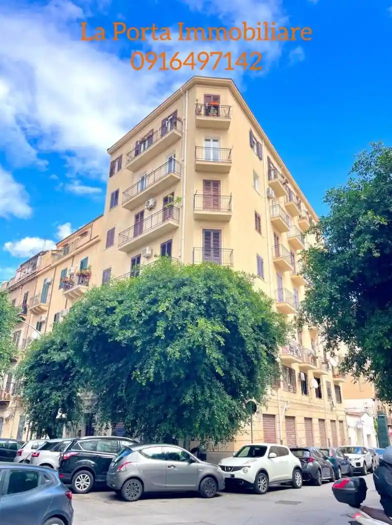 Appartamento in vendita a Palermo