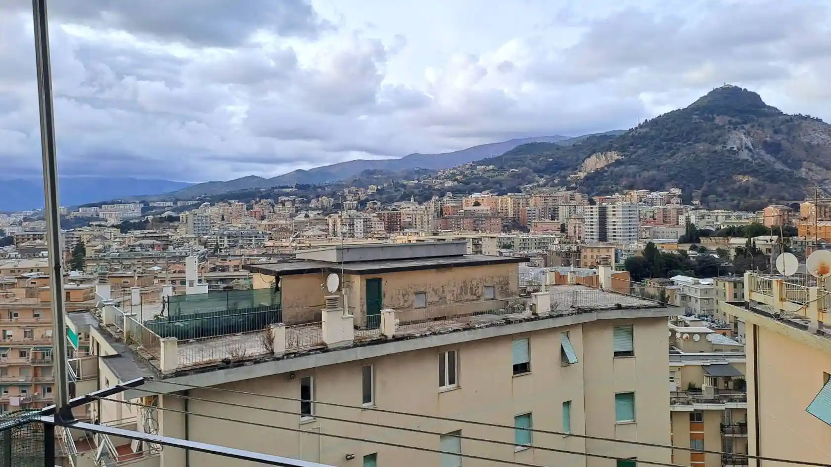 Appartamento in vendita a Genova