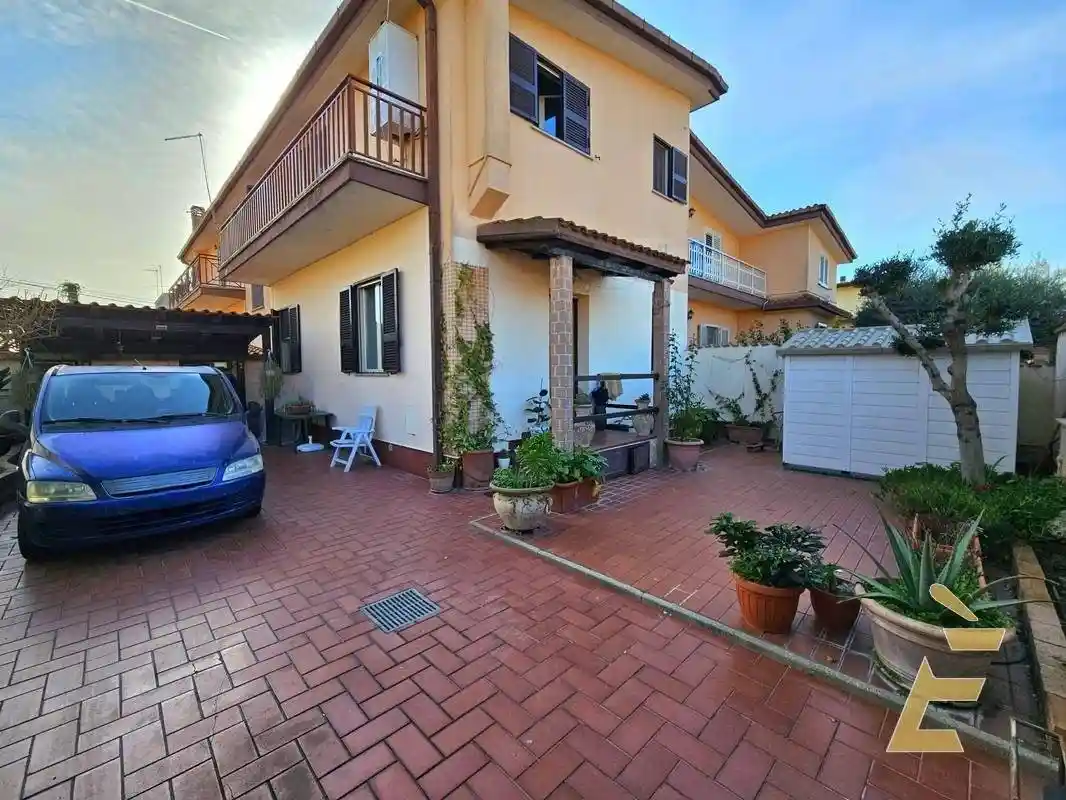 Villa in vendita a Roma