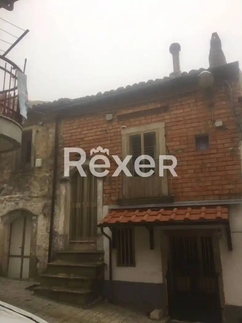 Casa indipendente in vendita a Panni