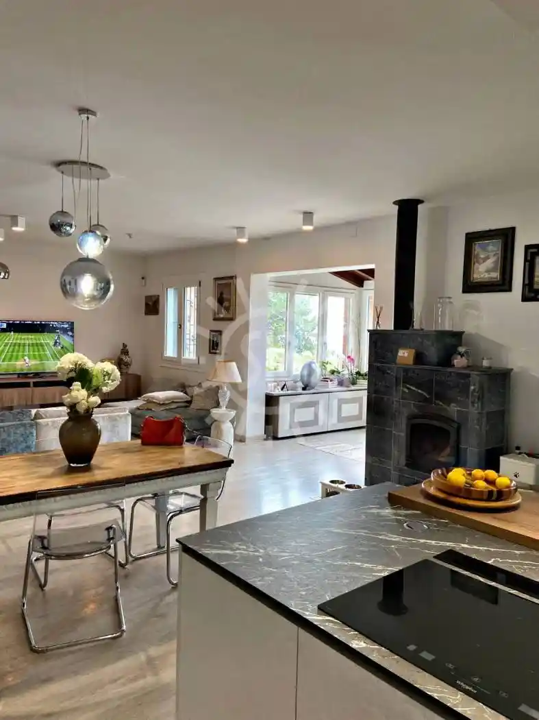 Villa in vendita a Monte San Pietro