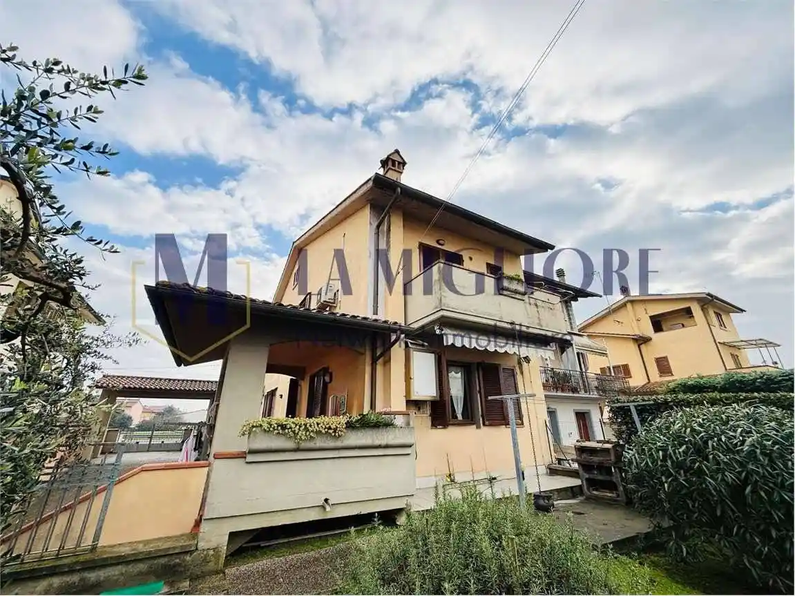 Villa in vendita a Prato