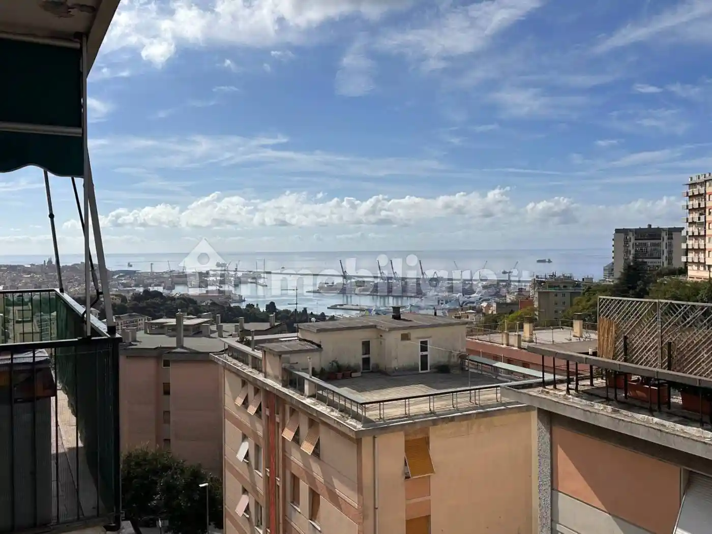 Appartamento in vendita a Genova