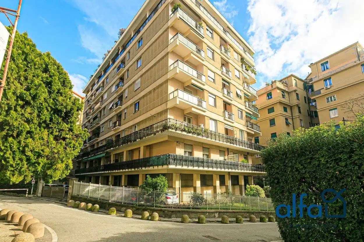 Appartamento in vendita a Genova