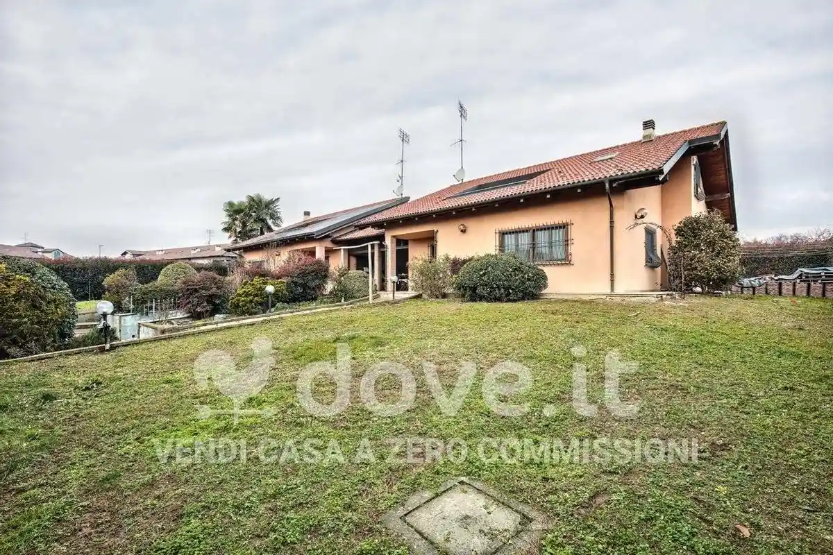 Villa in vendita a Torrazza Piemonte