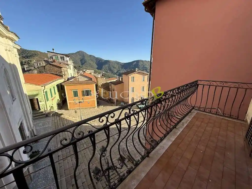 Appartamento in vendita a Perinaldo