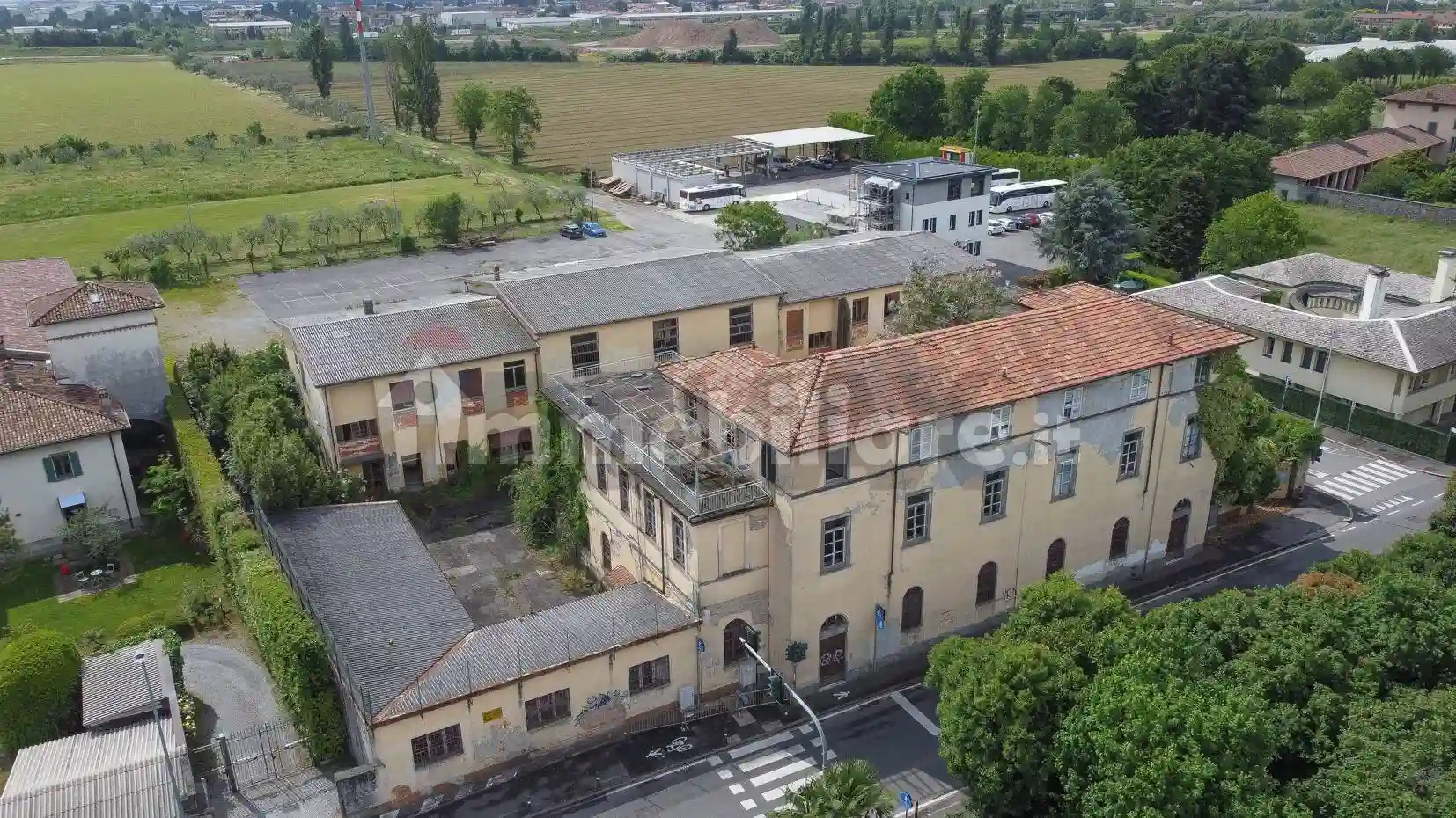 Palazzo - Edificio - foto 2