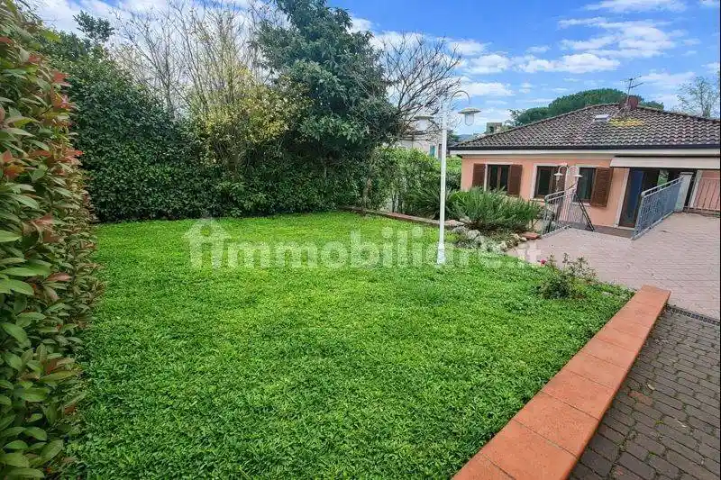 Casa indipendente in vendita a Montopoli in Val d'Arno