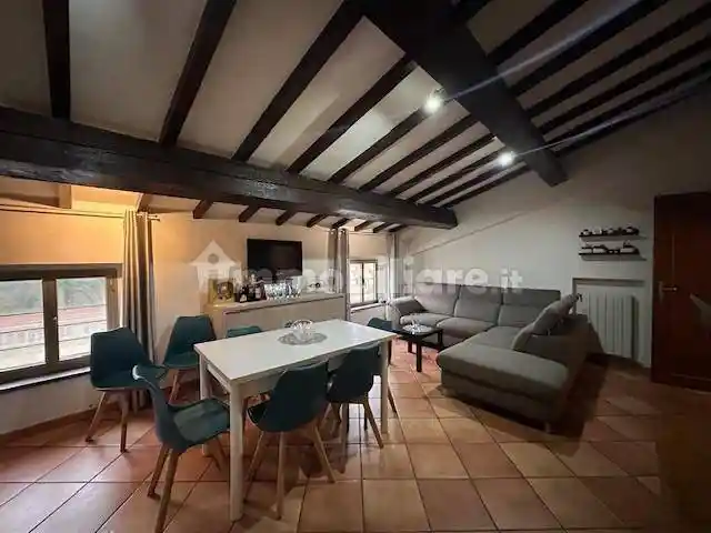 Appartamento in vendita a Cascina