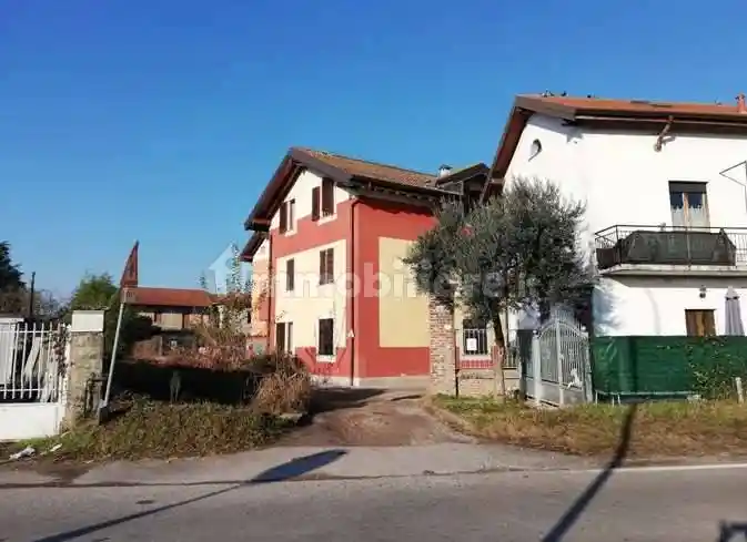 Appartamento in vendita a Ossona