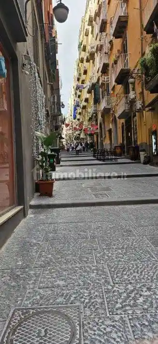 Appartamento in vendita a Napoli