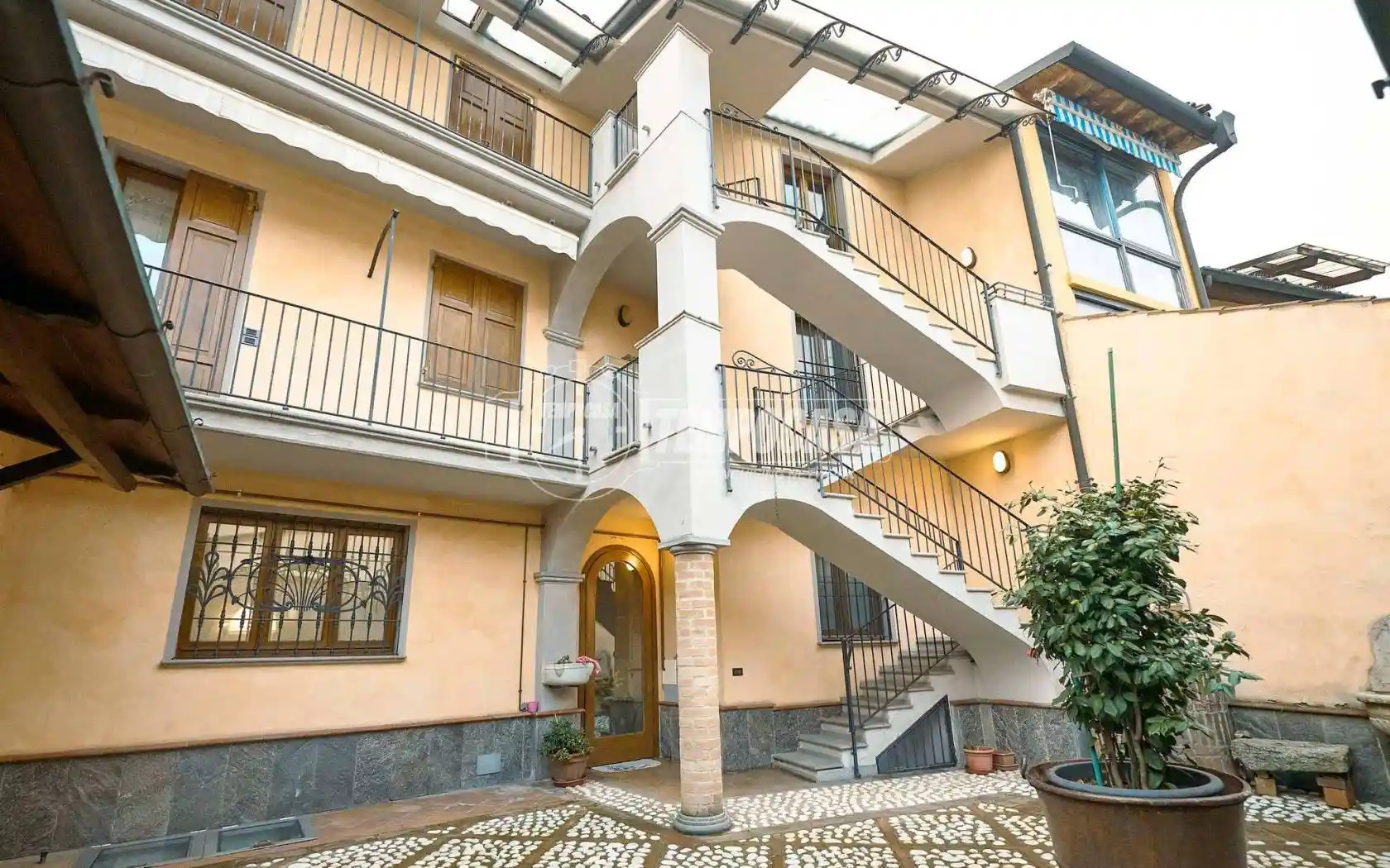 Casa indipendente in vendita a Cremona