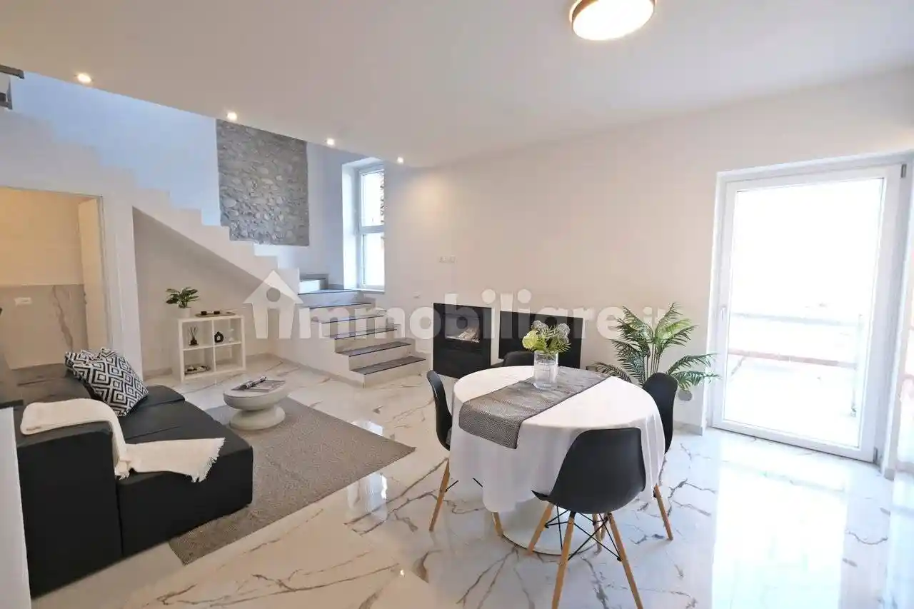 Appartamento in vendita a Villafranca di Verona