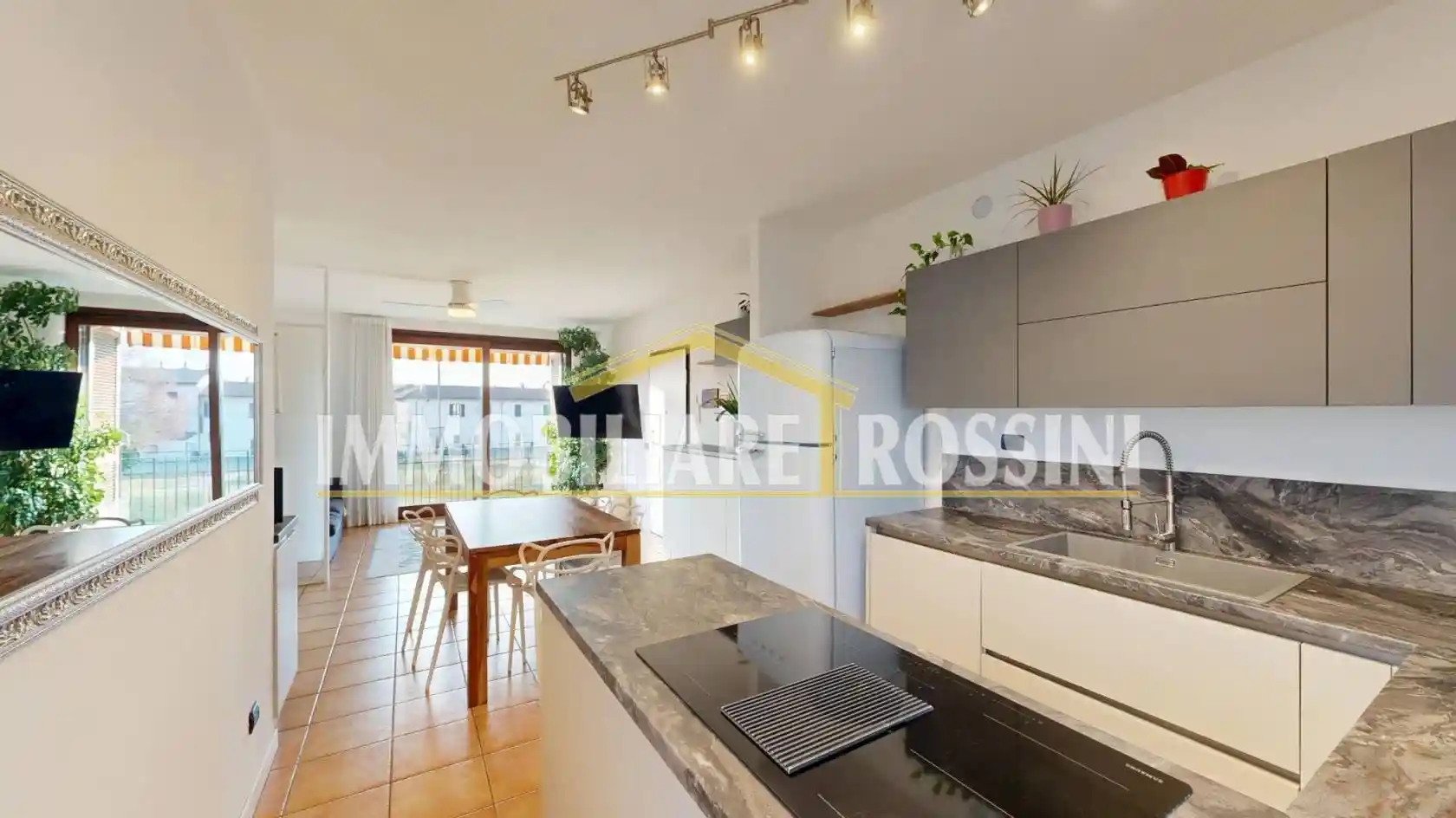 Appartamento in vendita a Varese