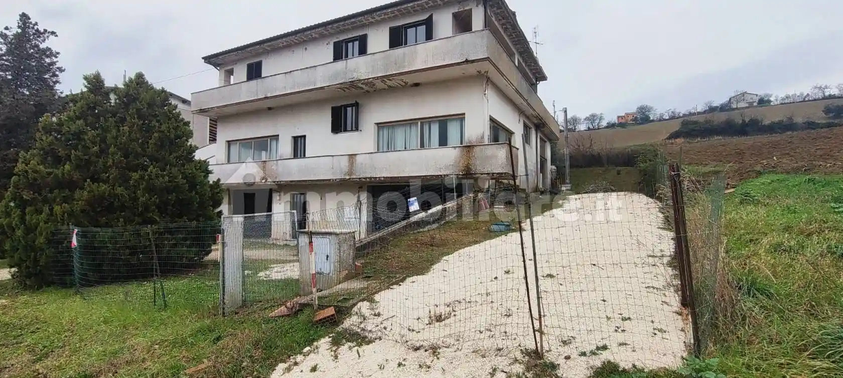 Villa in vendita a Trecastelli