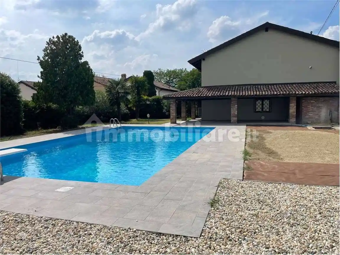 Villa in vendita a Alessandria