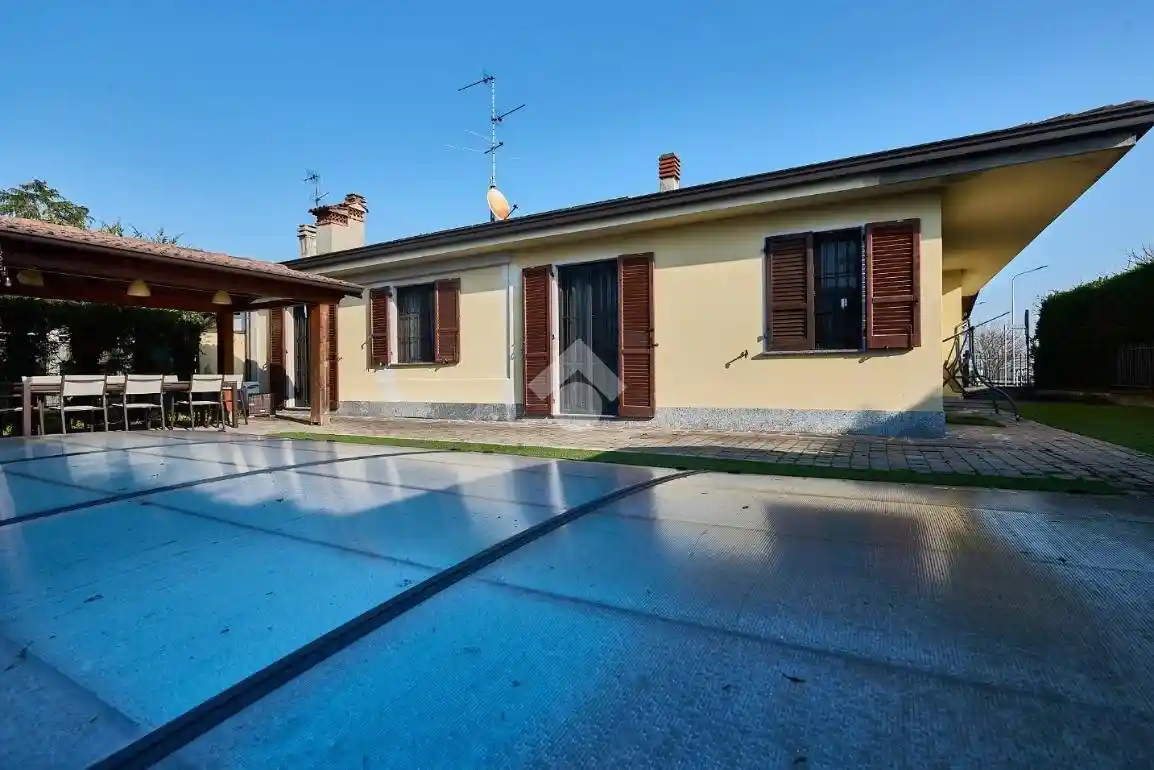 Villa in vendita a Spino d'Adda