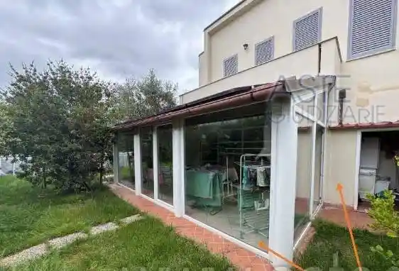 Villa in vendita a Livorno