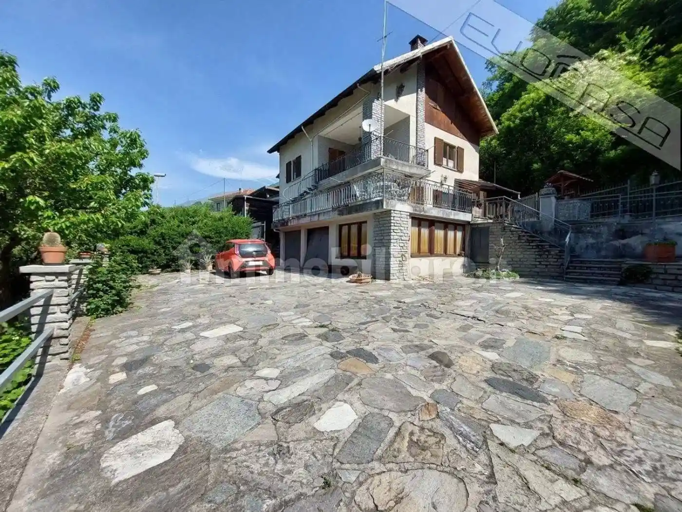 Villa in vendita a Pinasca