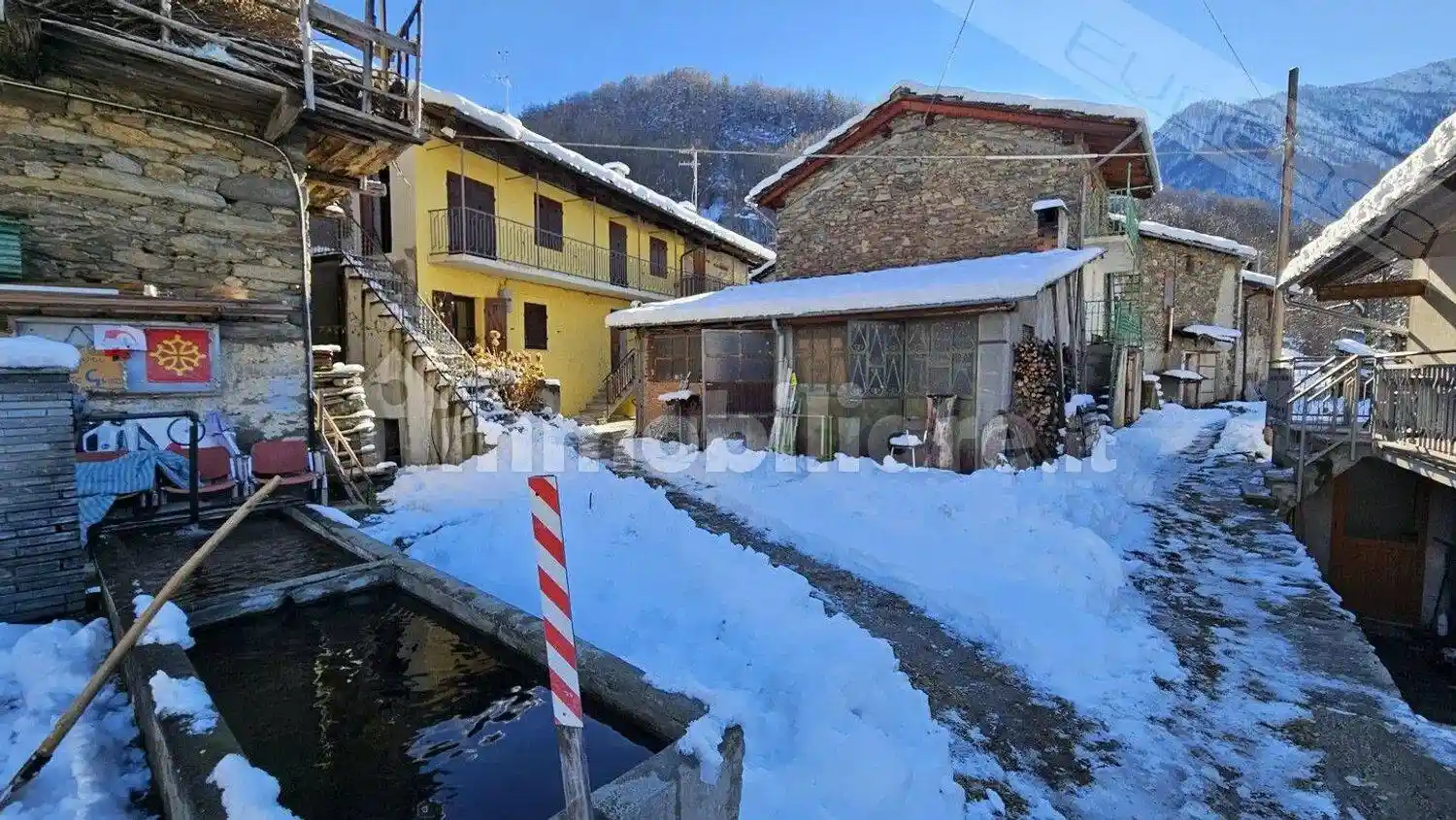 Villa in vendita a Perrero