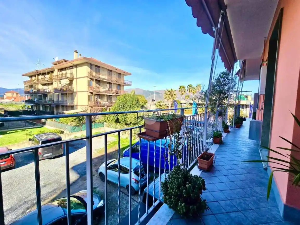 Appartamento in vendita a Albenga