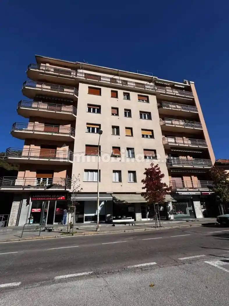 Appartamento in vendita a Canzo
