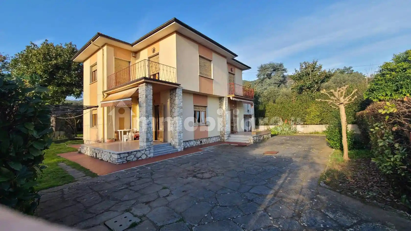 Villa in vendita a Seravezza
