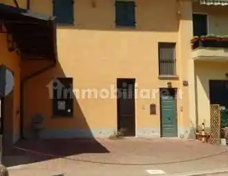 Palazzo - Stabile in vendita a Milano