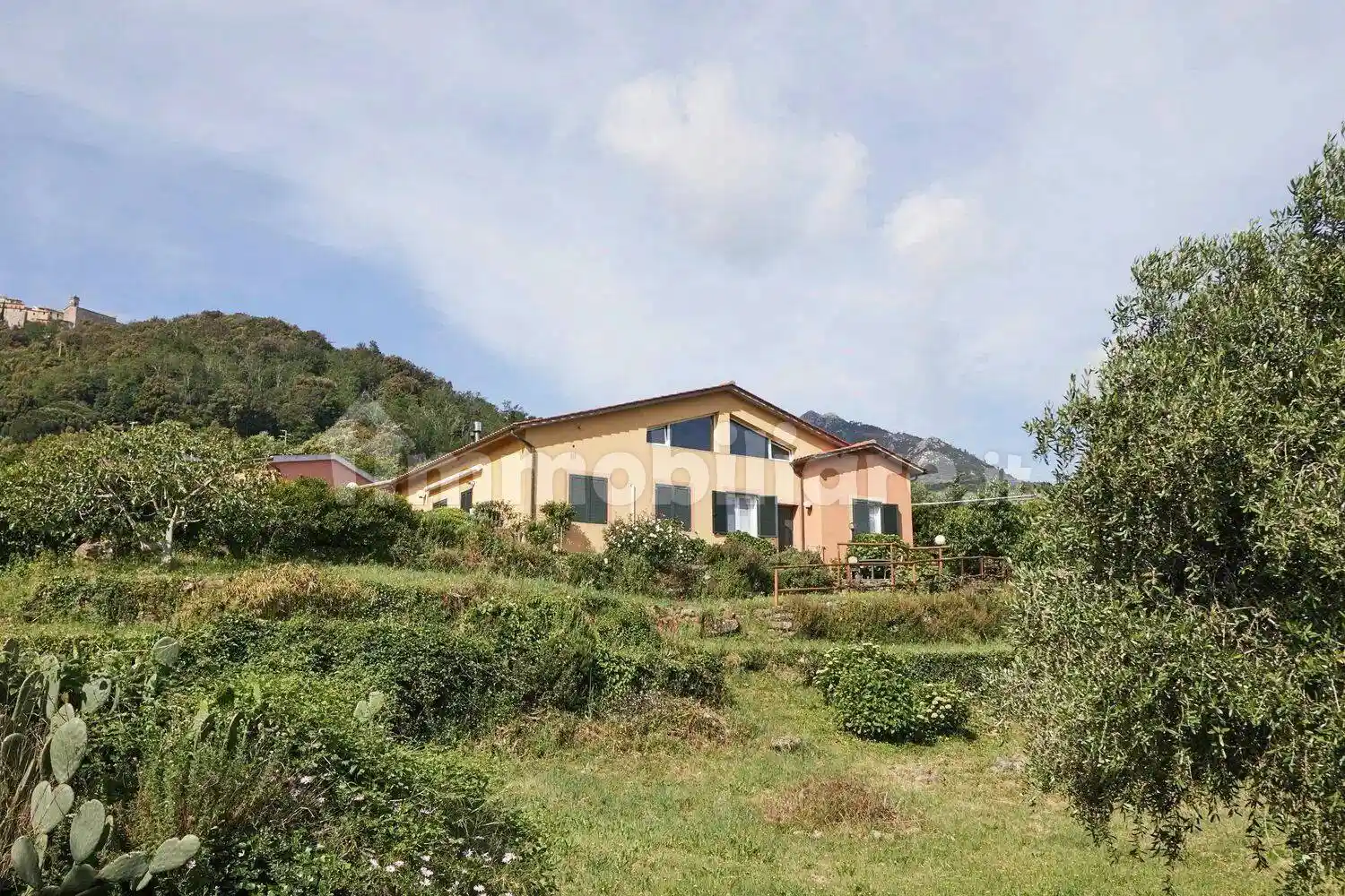 Appartamento in vendita a Marciana