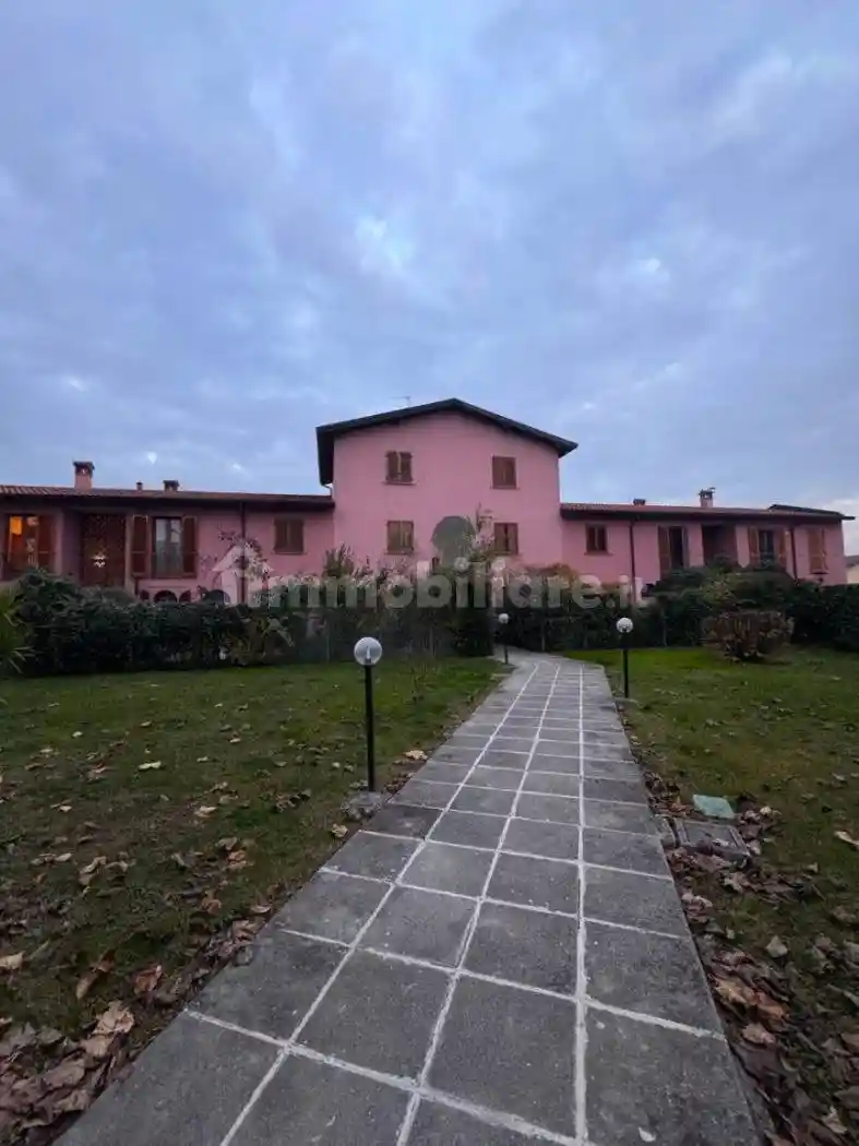 Appartamento in vendita a Rivolta d'Adda