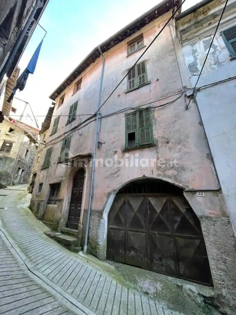 Rustico - Casale in vendita a Pornassio