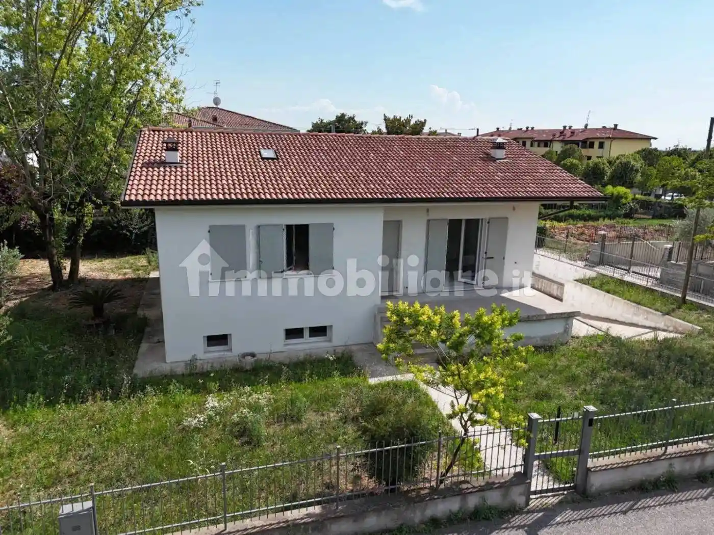 Villa in vendita a Lonato del Garda
