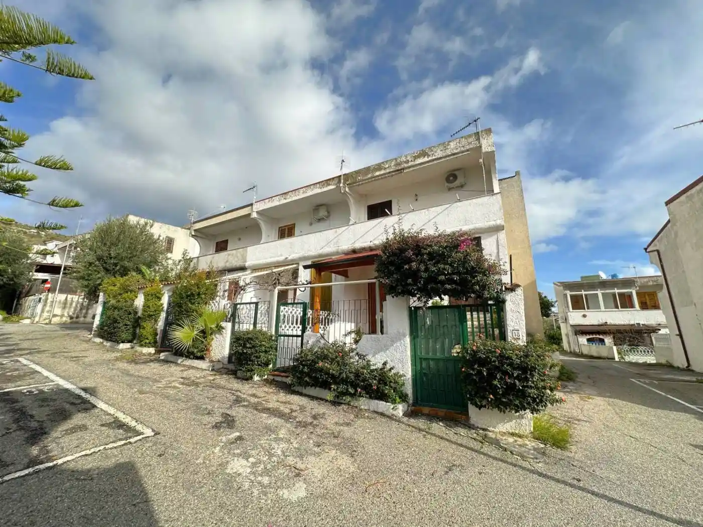 Appartamento in affitto a Stalettì