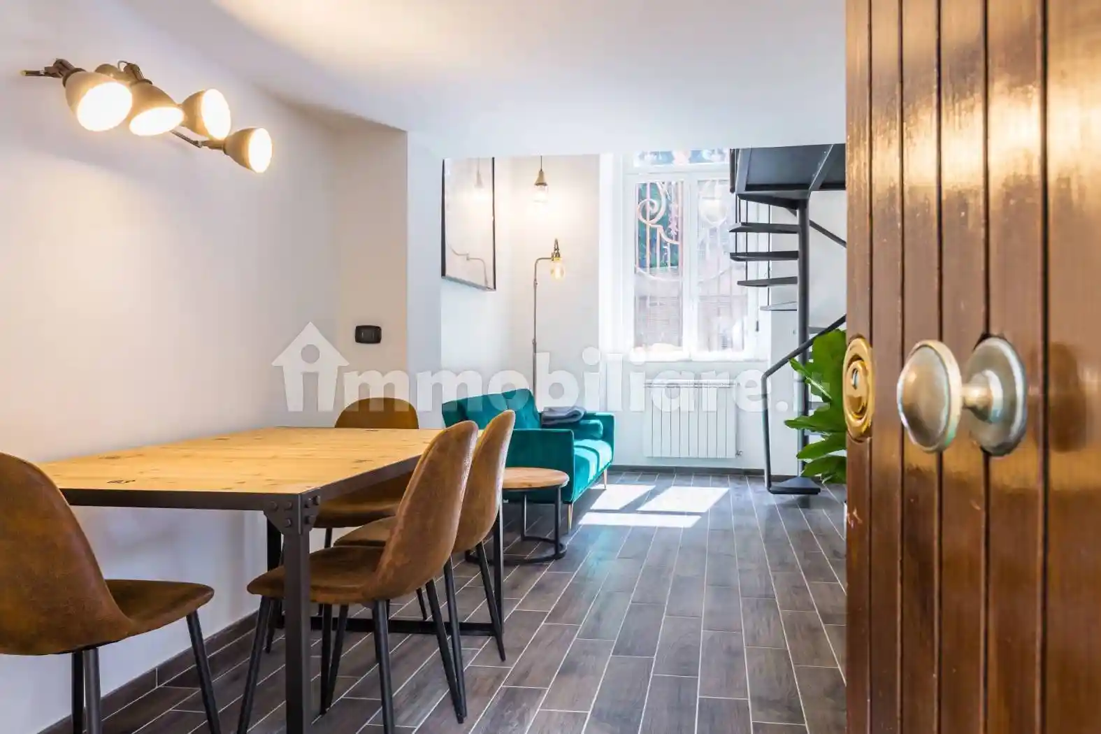 Appartamento in affitto a Napoli