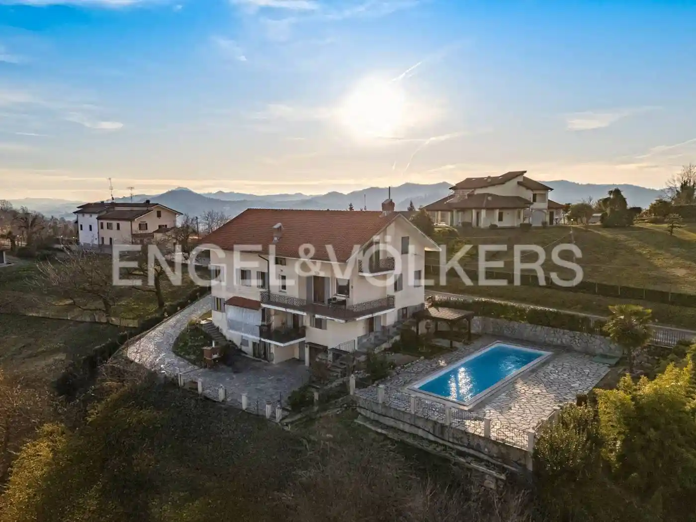 Villa in vendita a Cerrina Monferrato